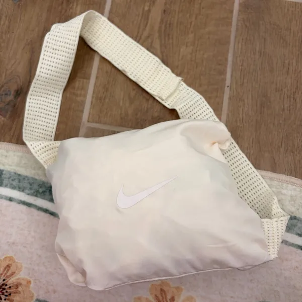 Nike icon clash packable running jacket  - Image 18