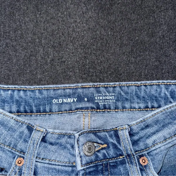 Old Navy Extra High Waisted Straight Jeans Women’s 6 Secret Smooth Pockets - Image 7