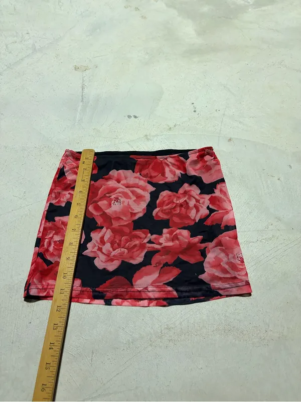 superdown Electra Mini Skirt Rose Print XS - Image 2