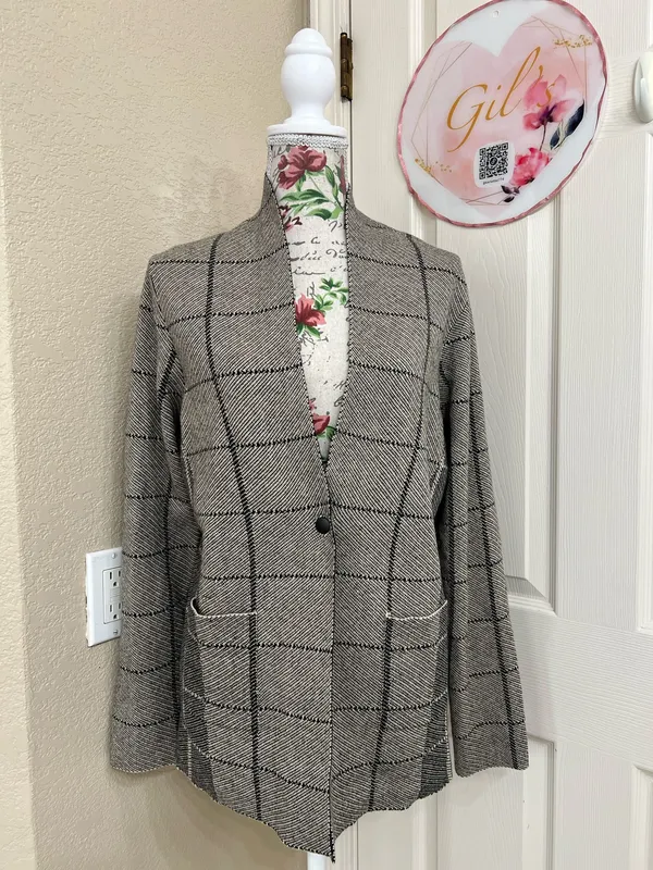 NIC+ZOE Taupe Plaid Sweater Blazer size L - Image 2