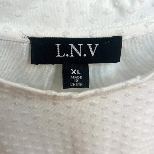 Women's White Textured Top Size XL - Image 2