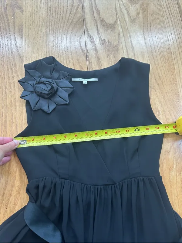 Wendy Katlen Black Chiffon V-Neck Cocktail Dress Size 4 Rosette Ruffle Hem LBD - Image 6