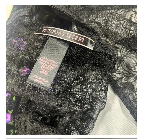Victoria's Secret Lace Tank - Image 5