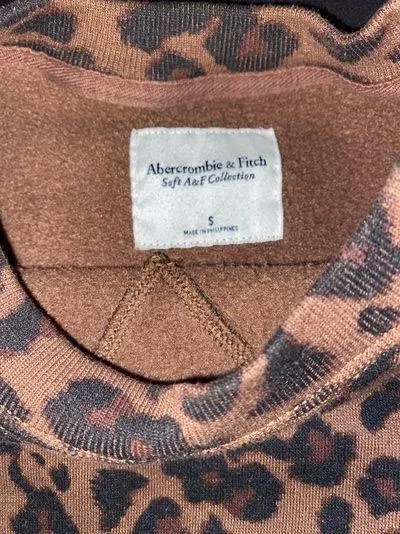 Abercrombie cheetah pullover - Image 2