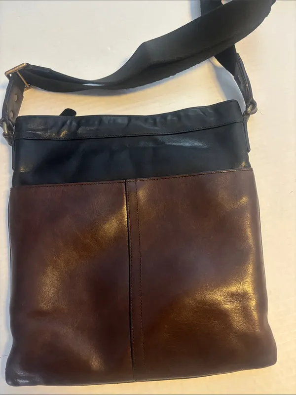 Coach Bleecker Heritage Crossbody Bag Unisex Adjustable Strap Lots Of Pockets - Image 2