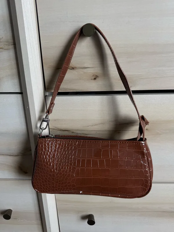 Shein Brown Crocodile Baguette Bag - Image 3