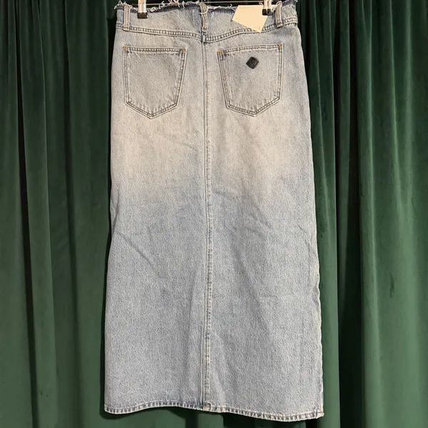 Abrand 99 Maxi Denim Skirt Size 26 Blue - Image 2
