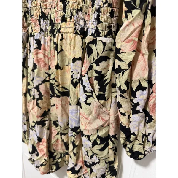 American Eagle Vintage Floral‎ Smocked Romper Long Sleeve Pockets Black Large - Image 5