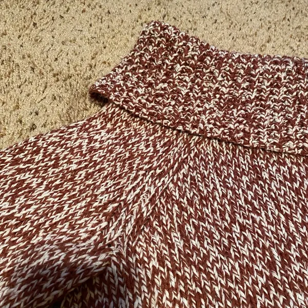 Abercrombie & Fitch Off the Shoulder Sweater - Image 2
