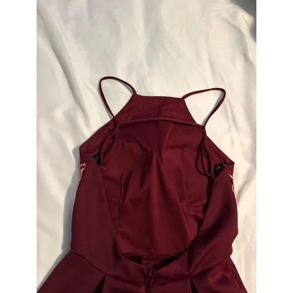 B. Darlin‎ Fit & Flare Dress Floral Embroidered Burgundy Open Back Size 3/4 - Image 5