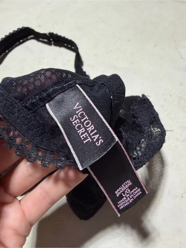 Victoria’s secret Black Lace halter Bralette bra large - Image 3
