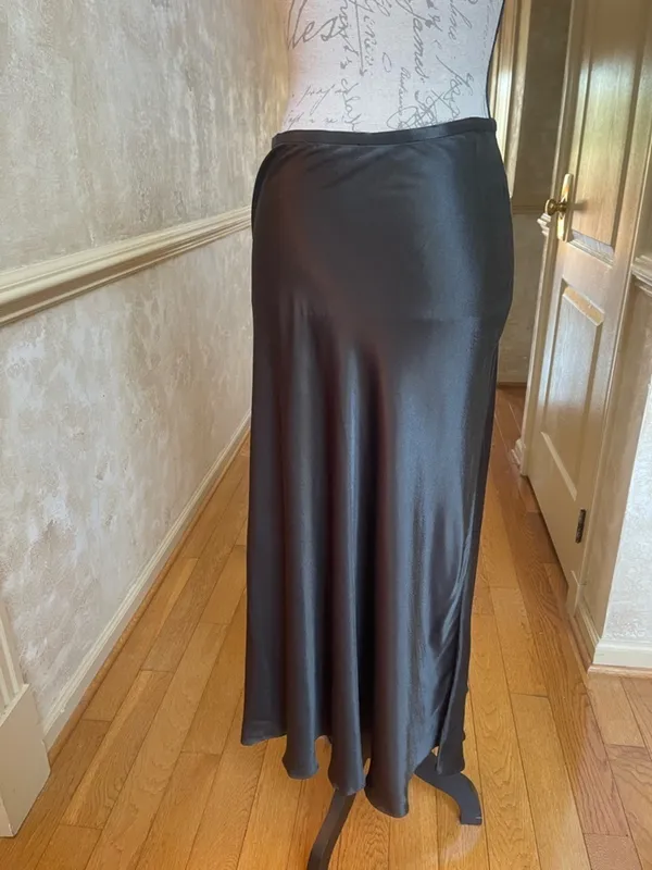 Truth by Republic Black Satin Viscose Maxi Slip Skirt Size 6 90s Minimalist Y2K - Image 3