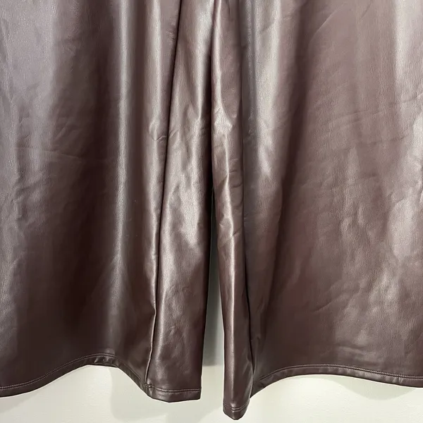 Halara Faux Leather Wide Leg Pants Womens Large High Waisted Chocolate Brown NWT - Image 3