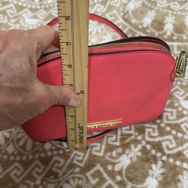 Steve Madden Coral Crossbody Bag with Gold Chain - Image 7
