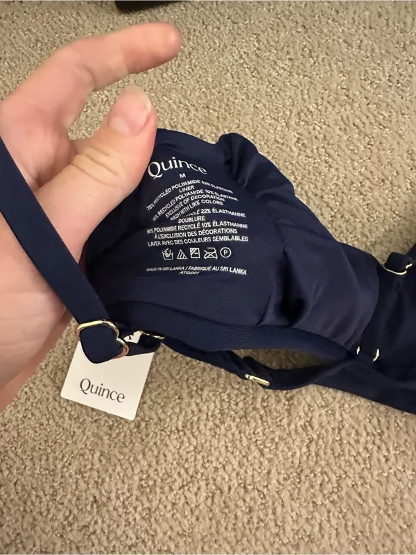 NWT Quince Italian V-Neck Bikini Top navy medium - Image 4