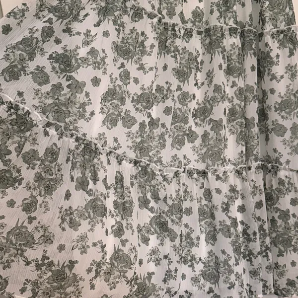 Floral Sage Green Maxi Dress - Image 2