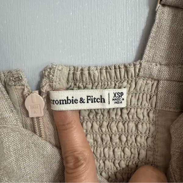Abercrombie & Fitch Beige Mini Dress with Square Neckline Size XS - Image 4