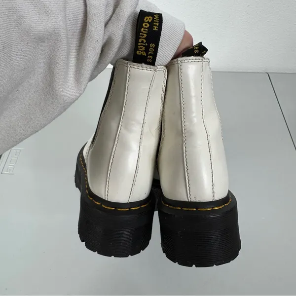 Dr. Martens 2976‎ Smooth White Leather Quad Platform Boots Size 7 - Image 4