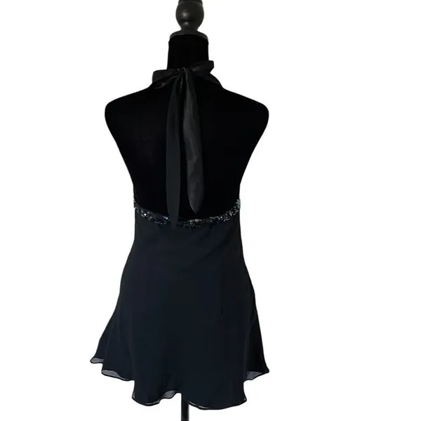 Express XS Sleeveless Top. V-neck Halter with tie. Sequenced at‎ rib cage. - Image 4