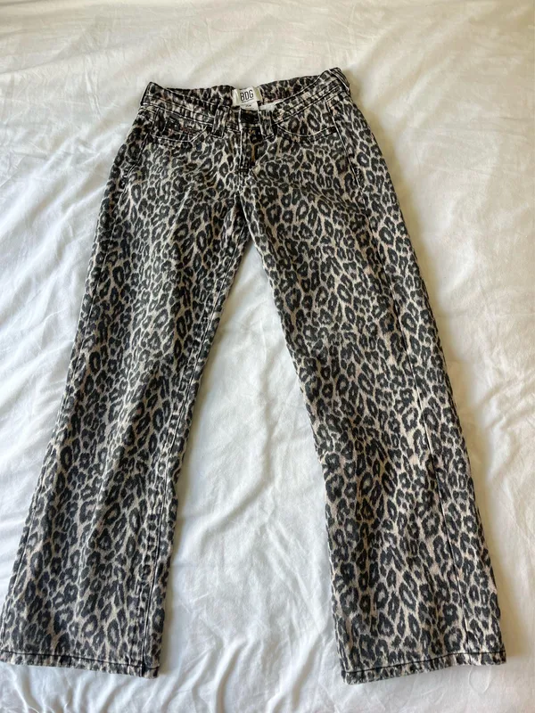 Urban Outfitters Leopard Jeans - Image 4