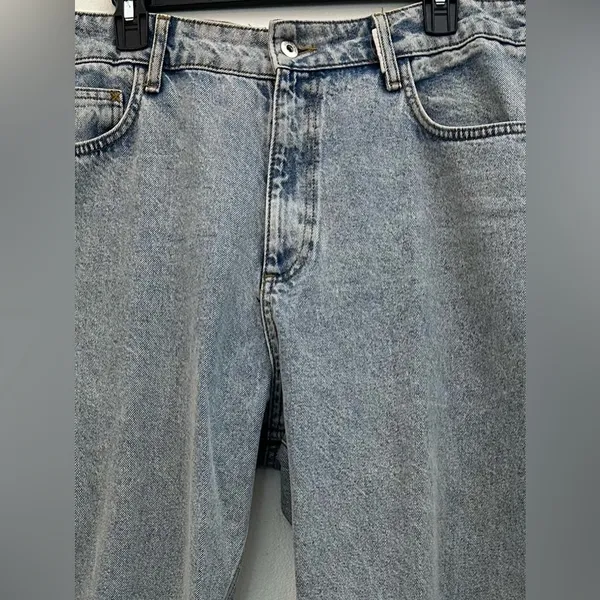 ASOS Collusion x005‎ Straight Leg Light Mineral Blue Wash Mom Jeans - Image 3