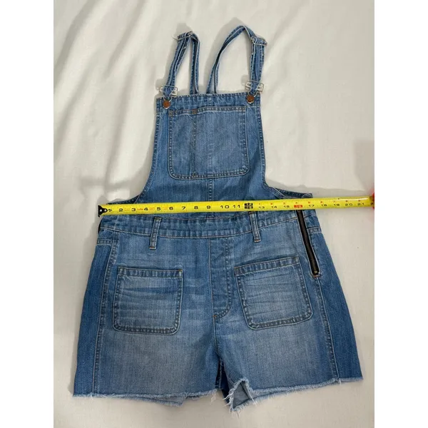 Madewell Shorts overalls size medium - Image 5
