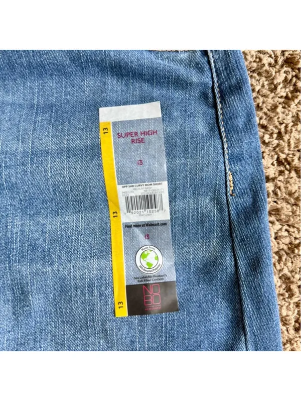 No Boundaries Denim Blue Women's Super Curvy Mom Shorts - Image 3