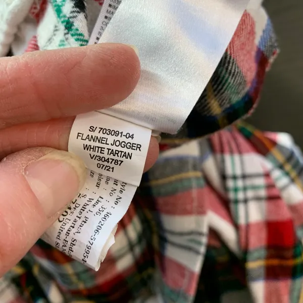 Old Navy Flannel Jogger White Tartan‎ Plaid Pajama Pants Small Match the Fam - Image 8