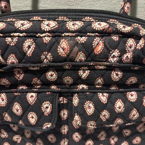 Vera Bradley Multi Compartment Large Shoulder Tote Bag with matching Wristlet - Image 3