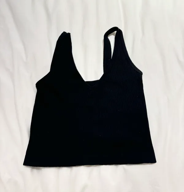 Free People Black V-Neck Ribbed Cropped Knit Tank Top - Image 3
