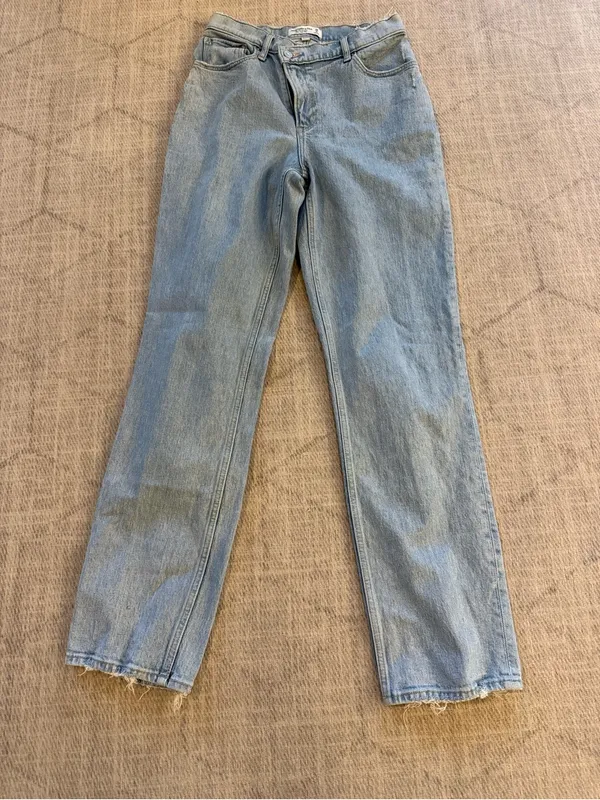 Abercrombie Curve Love 90s Straight Ultra High Rise Jeans 28 6L - Image 3