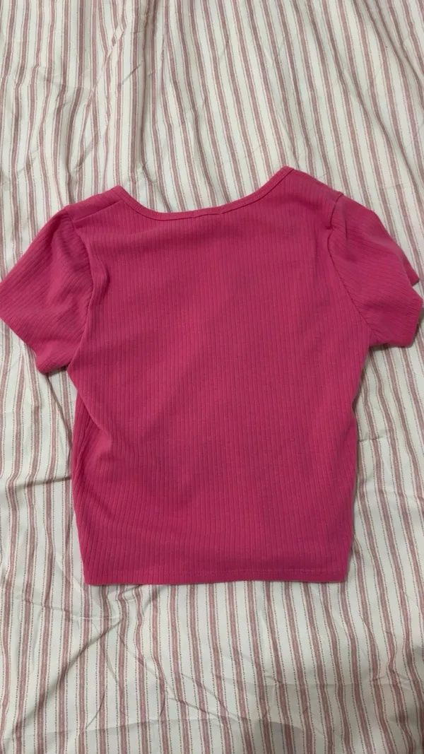 Bozzolo Pink crop top - Image 4