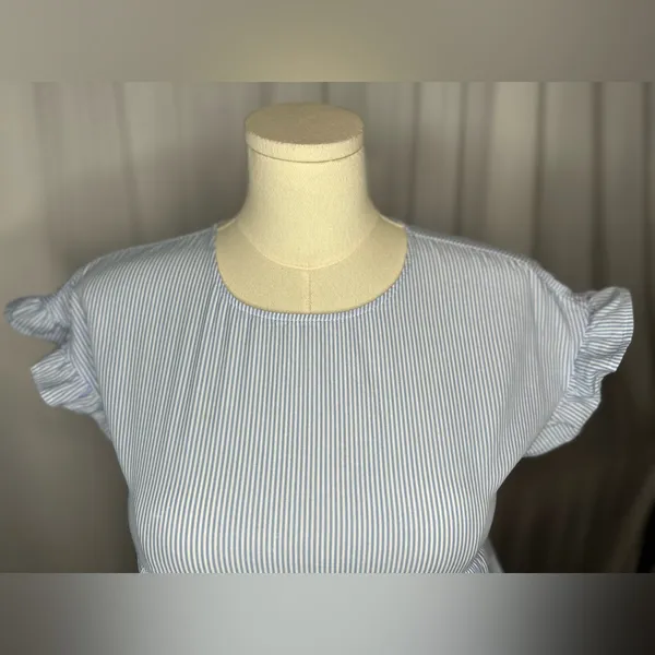 ANDREE BY UNIT Blue White Pinstripe Tiered Babydoll Top Size M (1122) - Image 7
