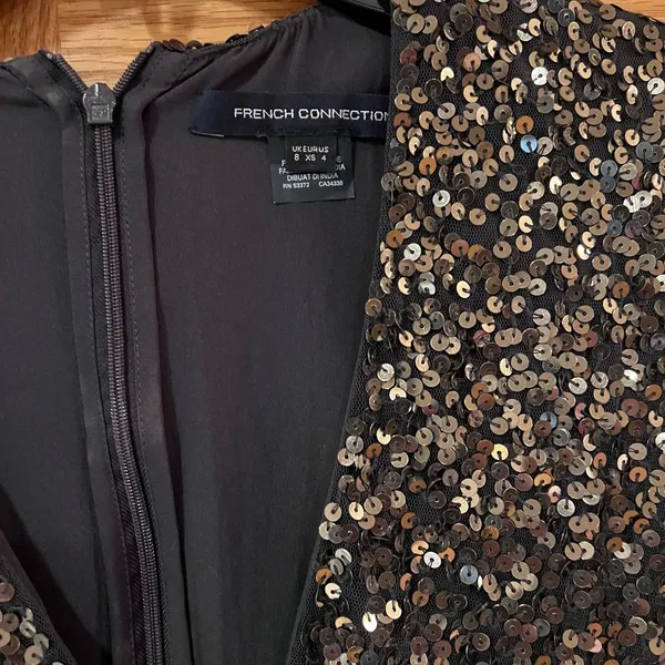 French Connection Emille Sparkle Black & Gold‎ Sequined Dress Sheer Sleeves Sz 4 - Image 6