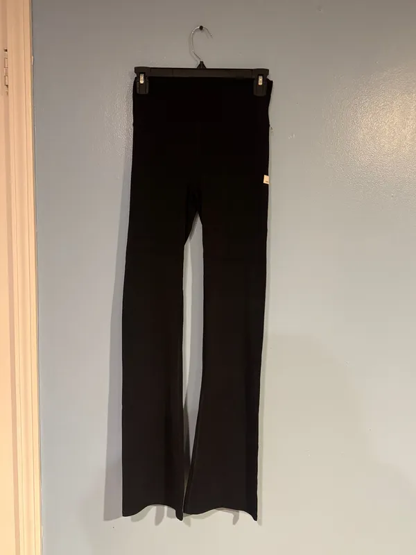 Vuori All The Feels Legging Flare - Image 2
