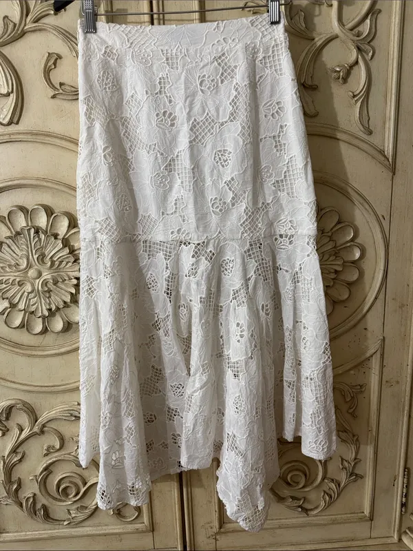KARINA GRIMALDI 100% Cotton White Lace Tiered Eyelet Maxi Skirt Size Small - Image 6