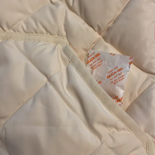 J.Crew Puffer Vest size S BNWOT length 25” bust 36” color cream - Image 9