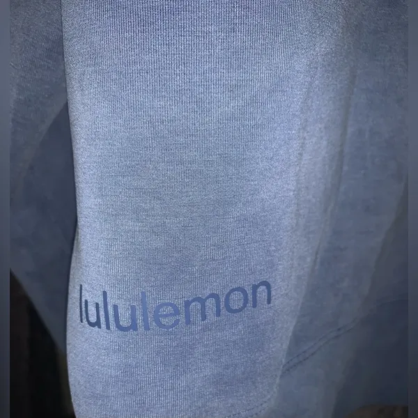 Lululemon NWOTs Softstreme Perfectly Oversized Cropped Crew size 6 - Image 6