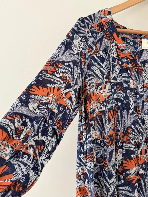 Anthropologie Maeve Cathy Pleated Blouse Boho Peasant Botanical Floral V-neck M - Image 8
