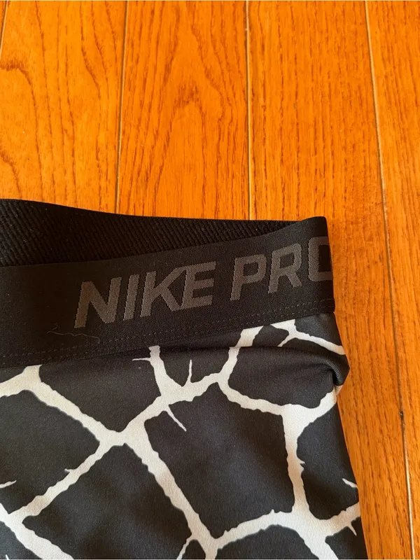 Nike Pro Compression Shorts Black White Giraffe Print Volt Swoosh Spandex Medium - Image 3