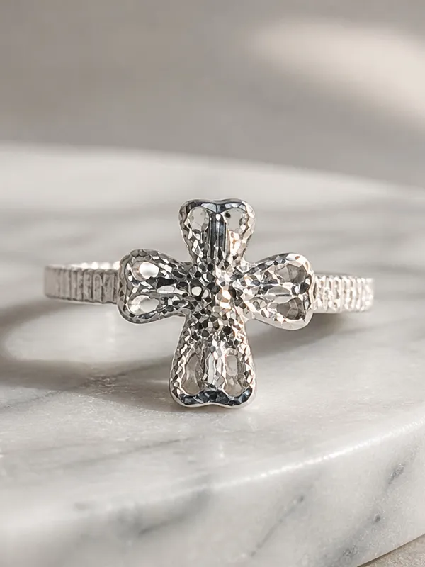 Gorgeous Stainless Steel Silver Hammered Cross Design Ring Size 7 - Image 2