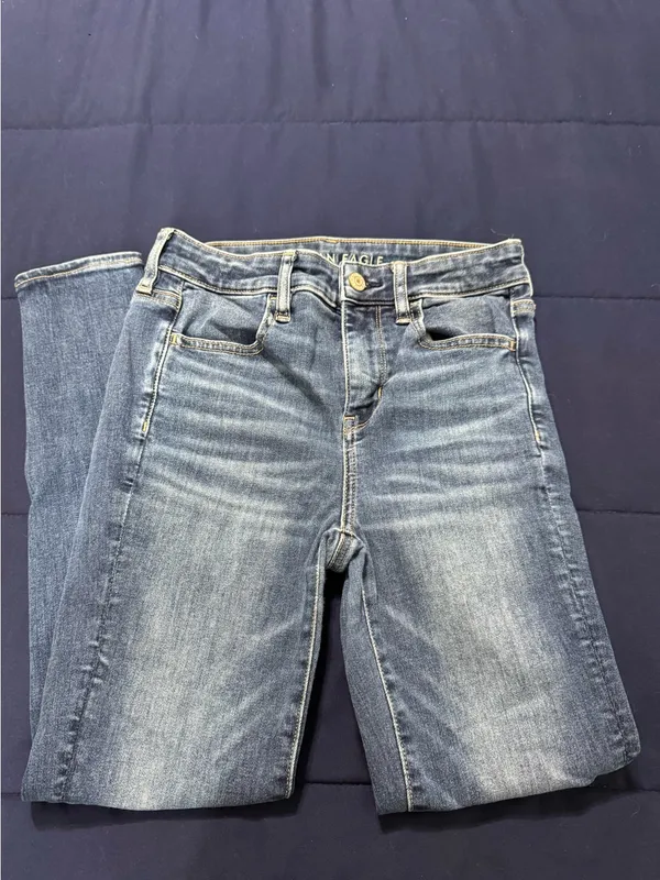American Eagle Outfitters (AEO) Hi-Rise Jeggings (4Short) - Image 3