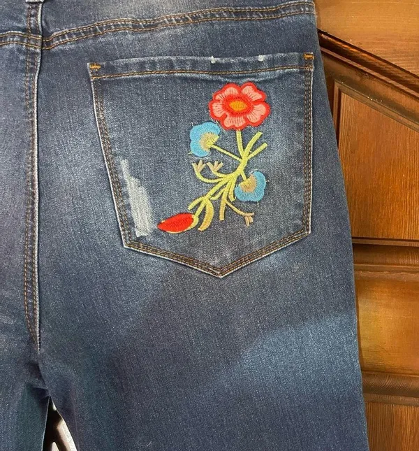 Ranbeeri NWT embroidered fringed cropped skinny jeans - Image 3