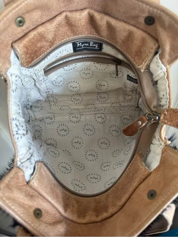Myra Bag Small Shoulder Bag - Image 3