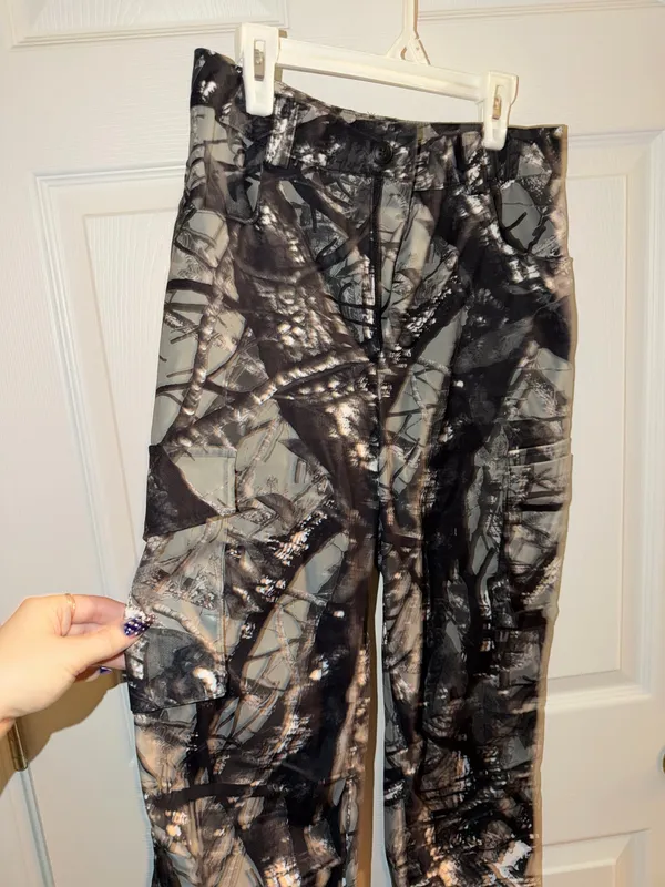 SheIn Gray Camo Cargo Pants - Image 2