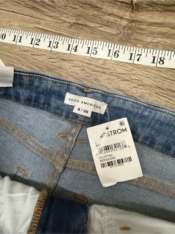 Good American good classic distressed‎ jeans size 29 nwt - Image 7