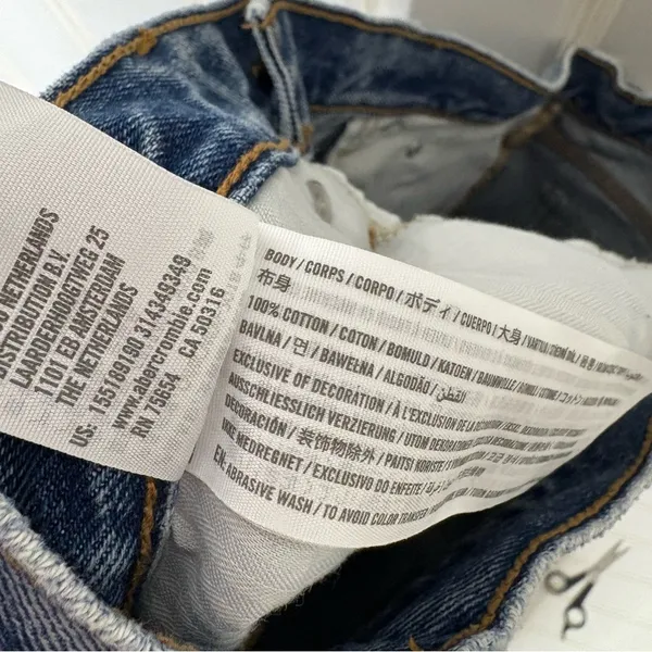 Abercrombie & Fitch Mom Jean High Rise Distressed Medium Wash Blue 31 12 - Image 4