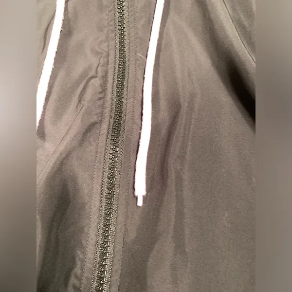 White fox boutique active Black windbreaker jacket original collection medium - Image 9