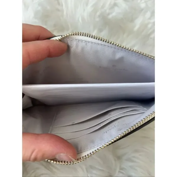 Kate spade Lucy Crinkle Patent Medium L-zip Wristlet white/cream clutch wristlet - Image 4