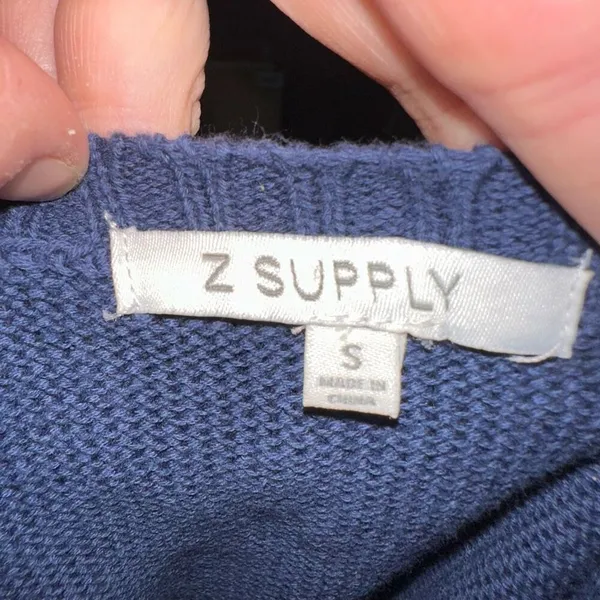 Z Supply Love rainbow navy S cropped cotton sweater - Image 4